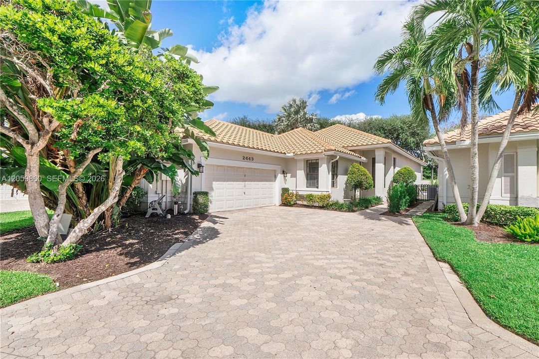 For Sale: $690,000 (3 beds, 2 baths, 2103 Square Feet)