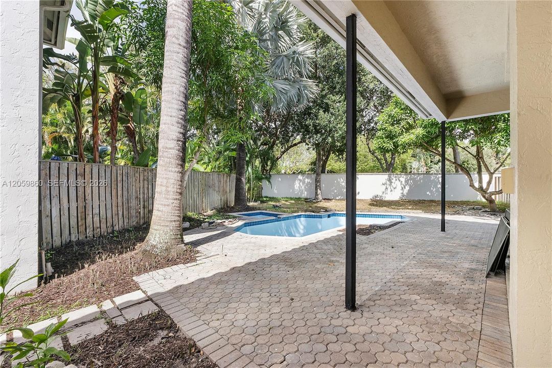 For Sale: $690,000 (3 beds, 2 baths, 2103 Square Feet)