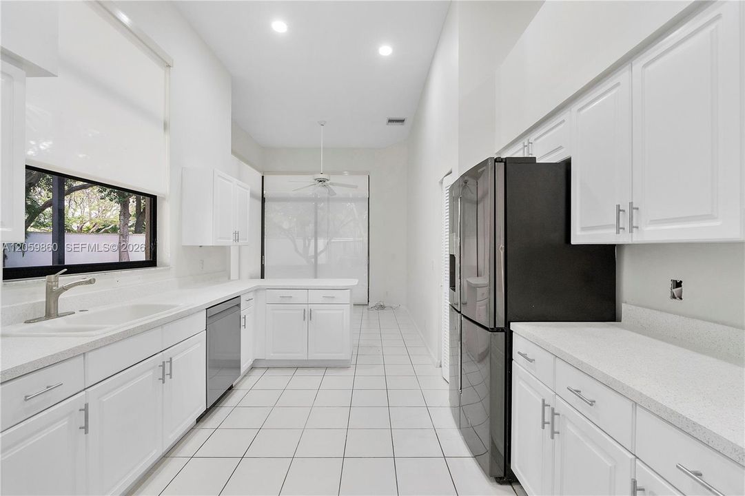 For Sale: $690,000 (3 beds, 2 baths, 2103 Square Feet)