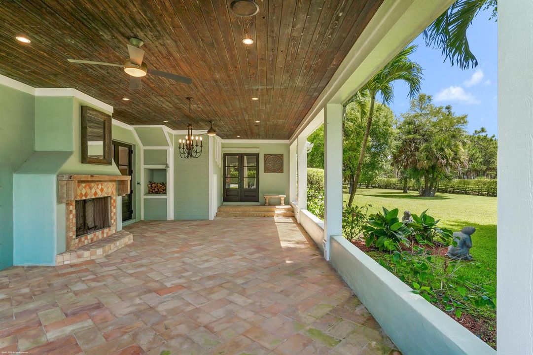 Covered rear patio