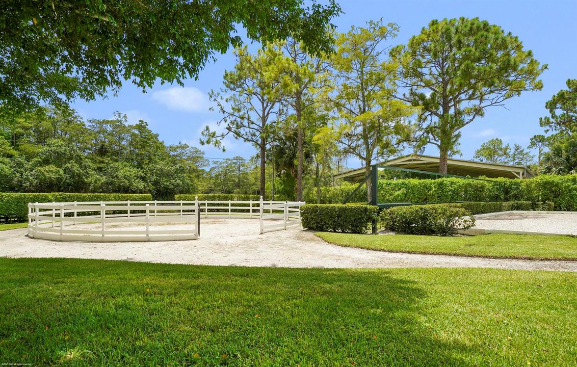 Round Pen
