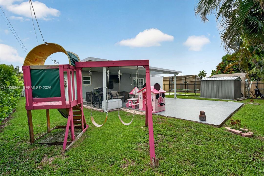 En Venta: $589,000 (3 camas, 2 baños, 1290 Pies cuadrados)