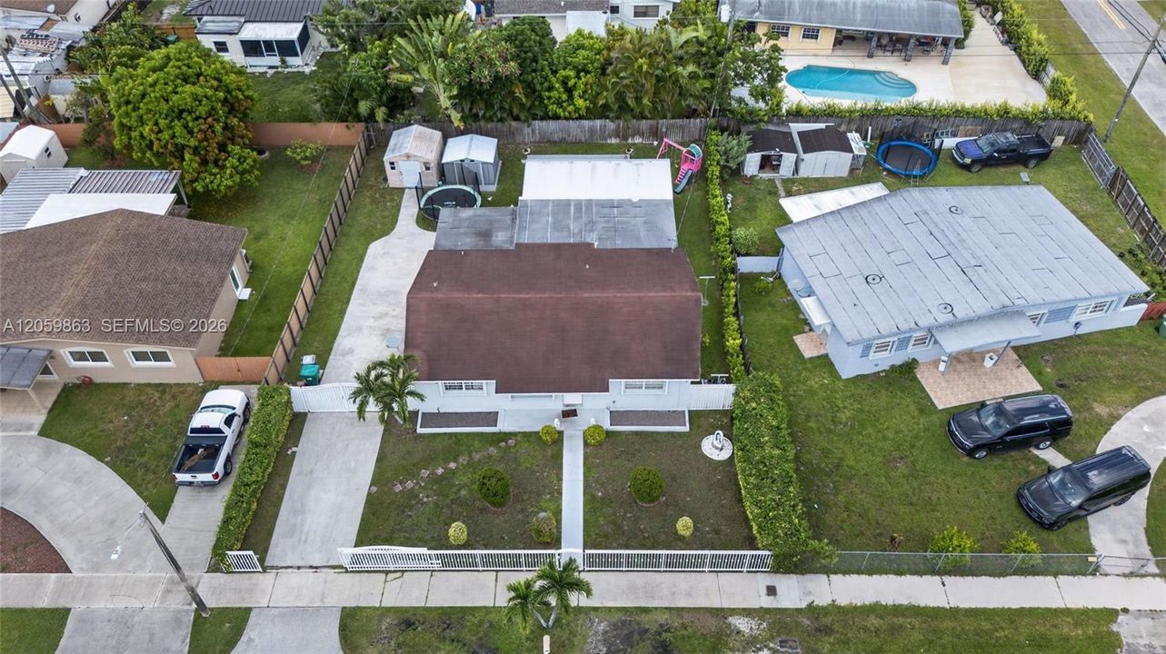 En Venta: $589,000 (3 camas, 2 baños, 1290 Pies cuadrados)