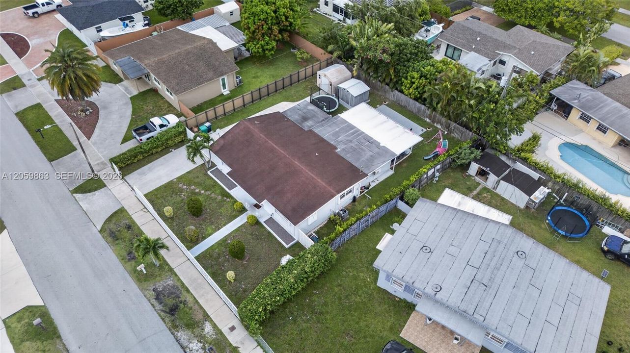 En Venta: $589,000 (3 camas, 2 baños, 1290 Pies cuadrados)