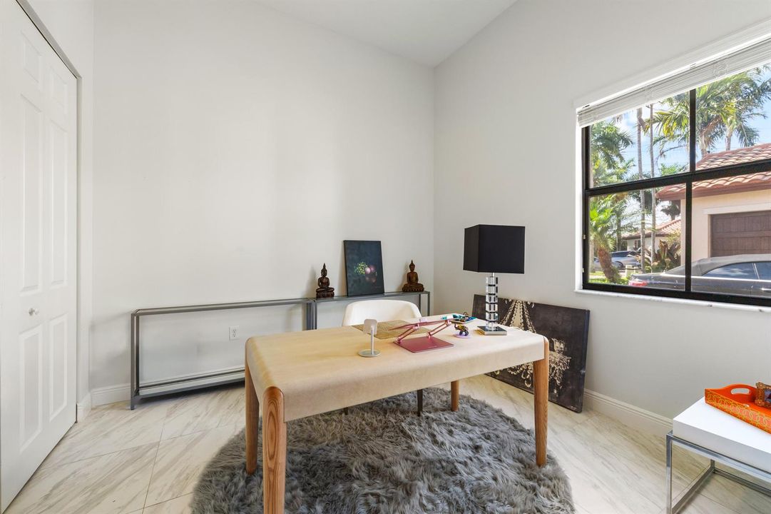 3644 BEST PRIMARY BED 3 WINDOWS