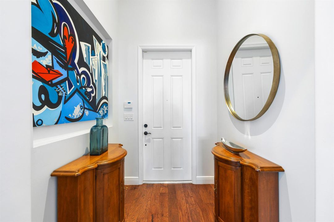 3644 close up foyer and 2 cats