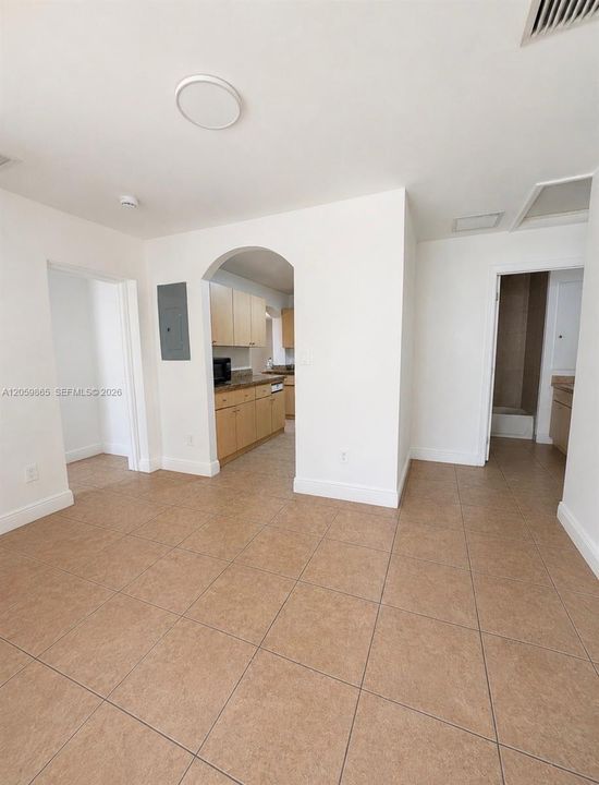 В аренду: $2,900 (4 спален, 2 ванн, 1335 Квадратных фут)