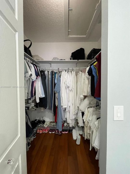 primary/master bedroom