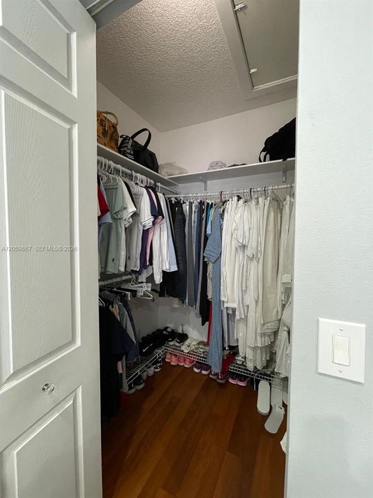 Primary/master bedroom