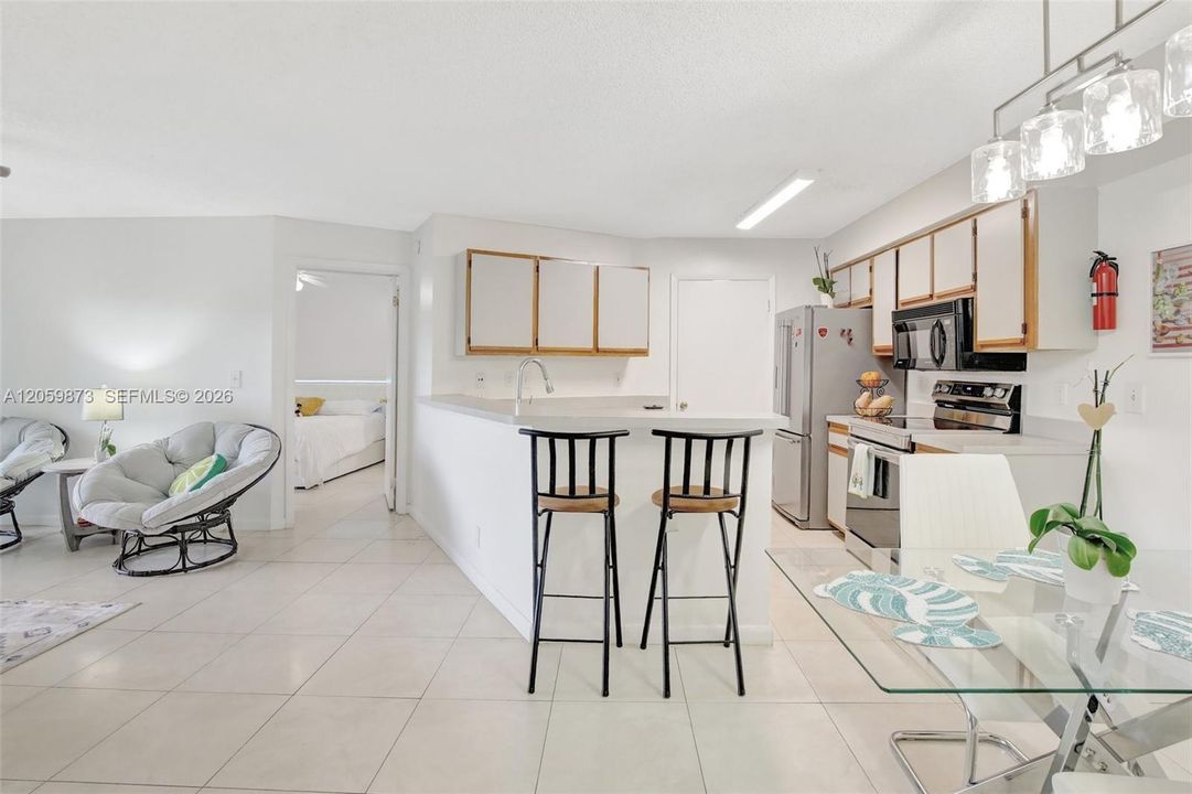 В аренду: $1,900 (2 спален, 2 ванн, 1024 Квадратных фут)