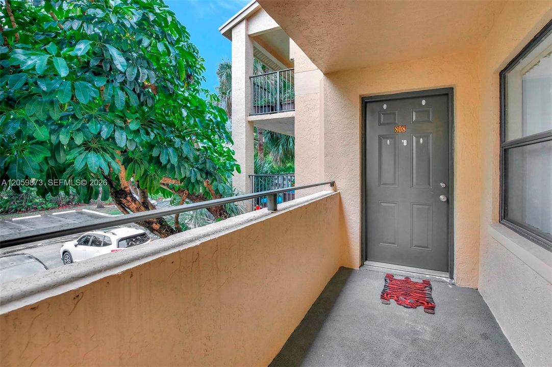 В аренду: $1,900 (2 спален, 2 ванн, 1024 Квадратных фут)
