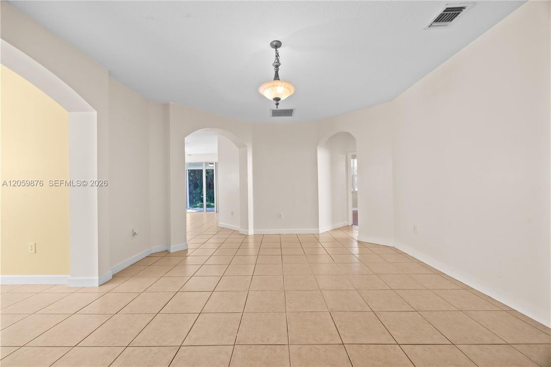 For Rent: $3,500 (4 beds, 3 baths, 1765 Square Feet)
