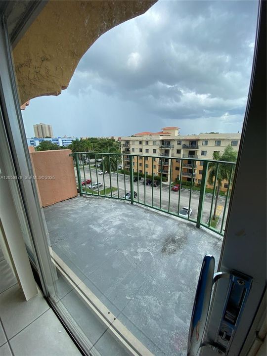 В аренду: $2,200 (2 спален, 2 ванн, 1010 Квадратных фут)