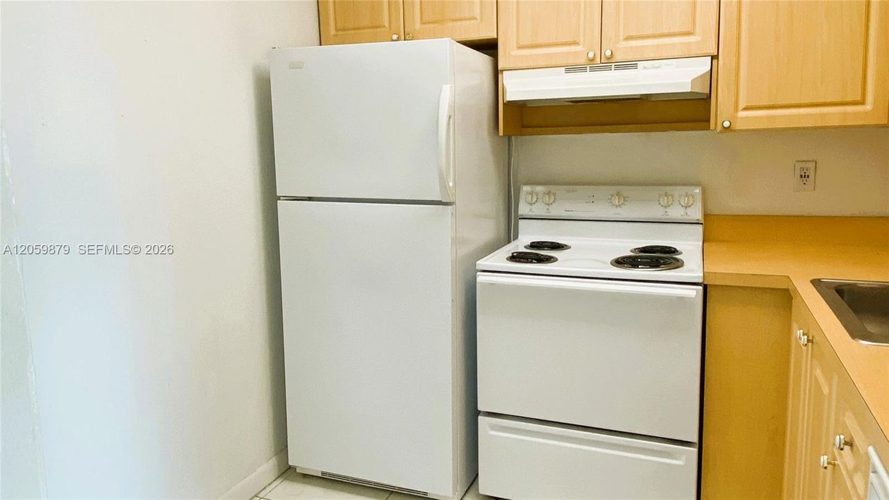 В аренду: $2,200 (2 спален, 2 ванн, 1010 Квадратных фут)