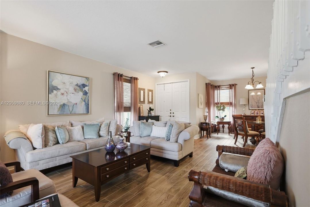 For Sale: $1,090,000 (6 beds, 4 baths, 3192 Square Feet)