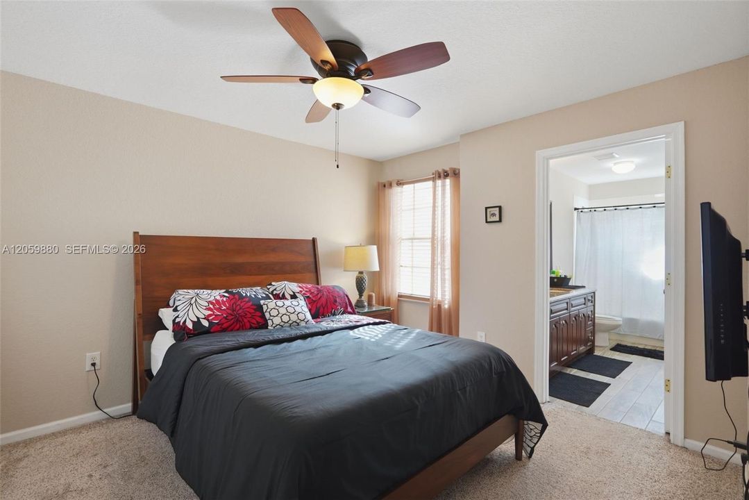 For Sale: $1,090,000 (6 beds, 4 baths, 3192 Square Feet)