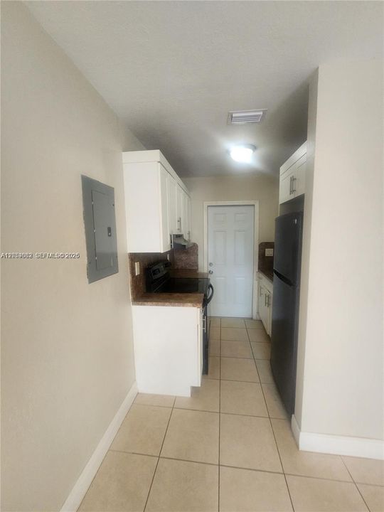 В аренду: $1,950 (2 спален, 1 ванн, 650 Квадратных фут)