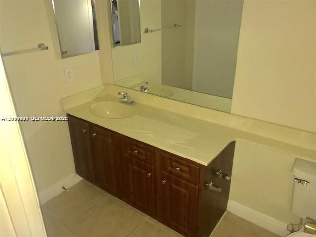 В аренду: $1,650 (1 спален, 1 ванн, 695 Квадратных фут)
