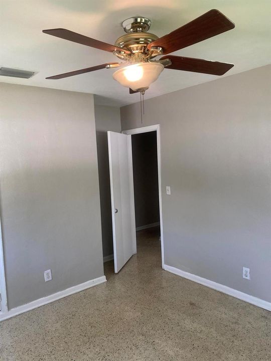 bedroom 2-3