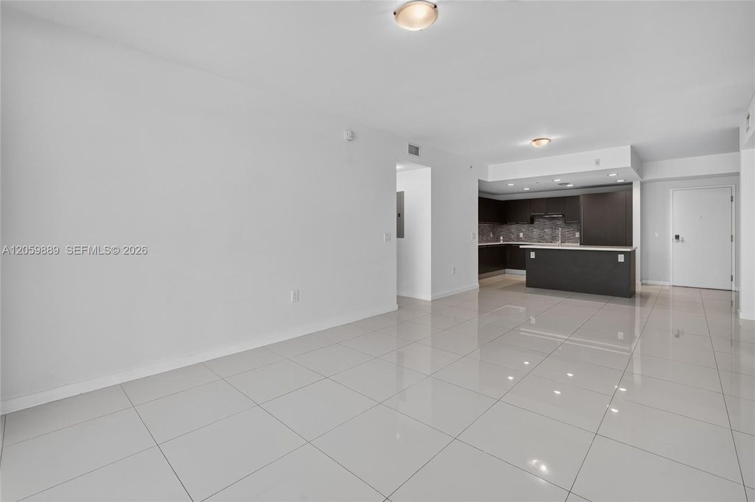 En Venta: $460,000 (2 camas, 2 baños, 1244 Pies cuadrados)