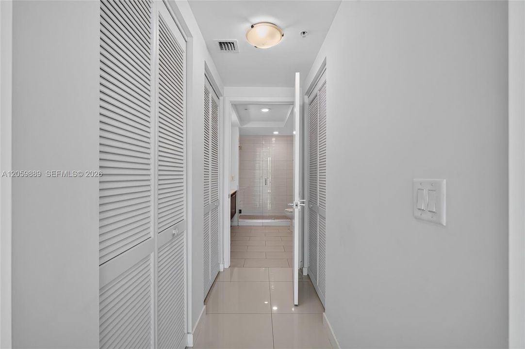 En Venta: $460,000 (2 camas, 2 baños, 1244 Pies cuadrados)