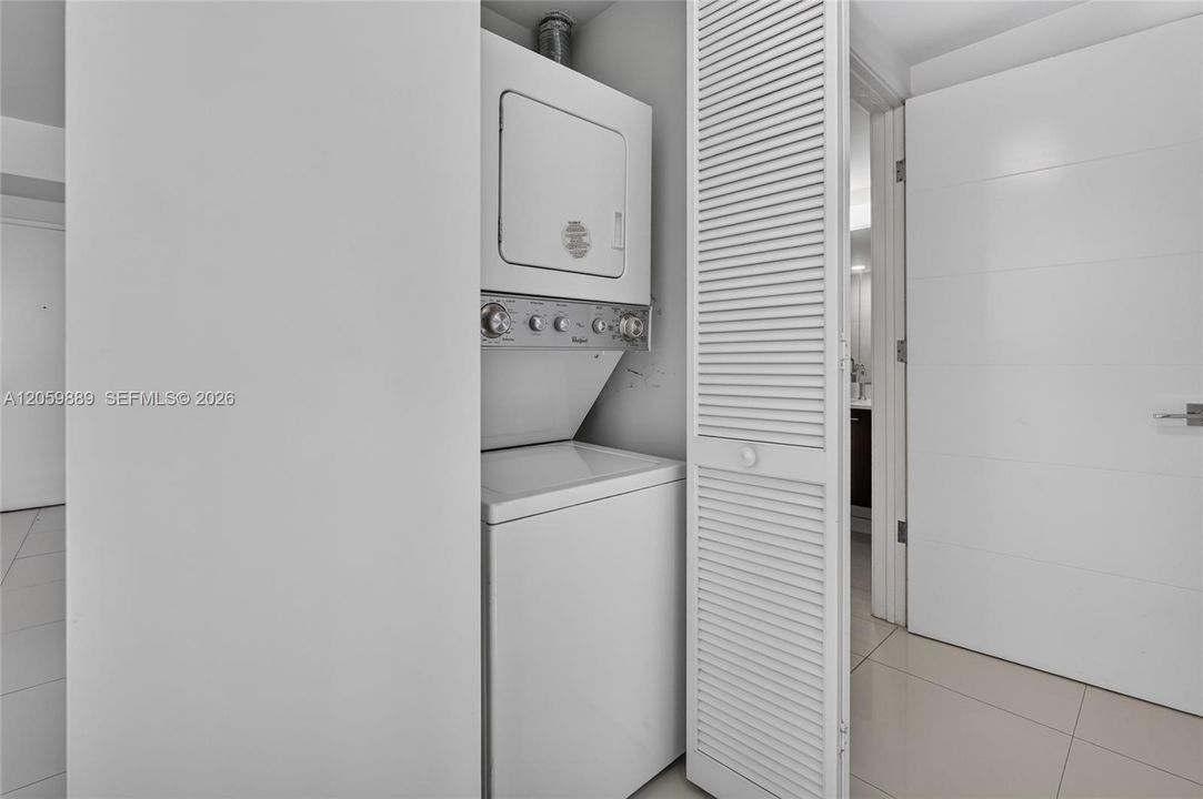 En Venta: $460,000 (2 camas, 2 baños, 1244 Pies cuadrados)