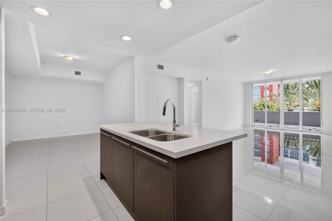 En Venta: $460,000 (2 camas, 2 baños, 1244 Pies cuadrados)