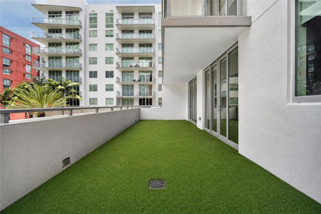 En Venta: $460,000 (2 camas, 2 baños, 1244 Pies cuadrados)