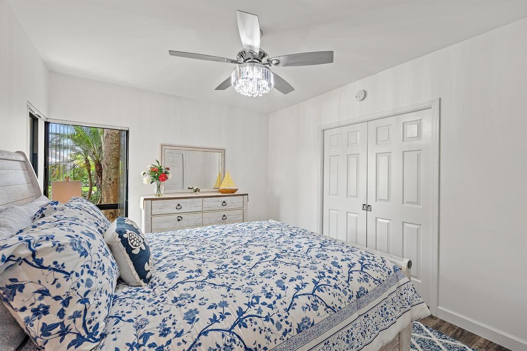 111 Waterview Dr-12