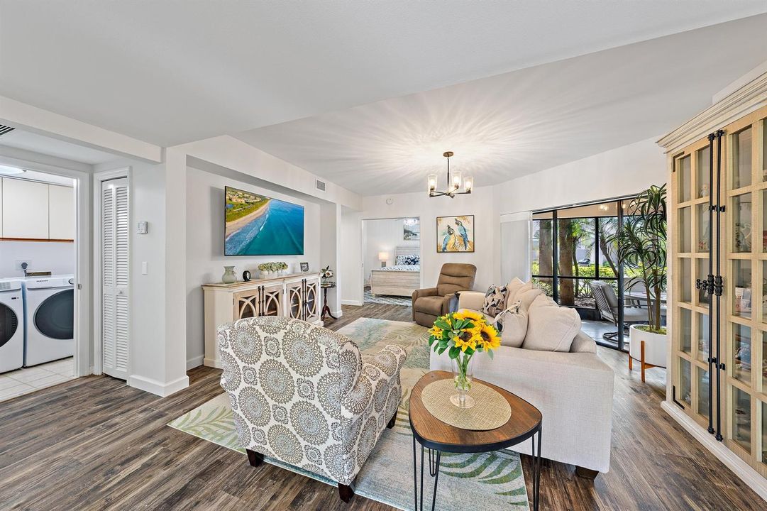 111 Waterview Dr-14