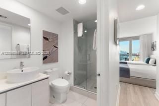 En Venta: $449,000 (2 camas, 2 baños, 1030 Pies cuadrados)