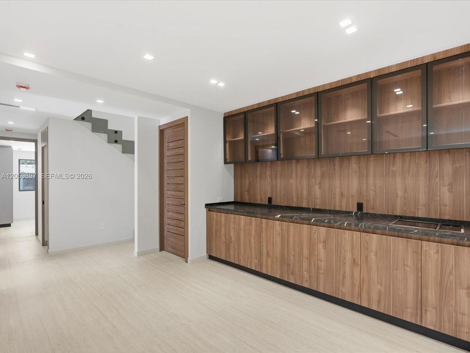 На продажу: $4,175,000 (5 спален, 6 ванн, 3760 Квадратных фут)