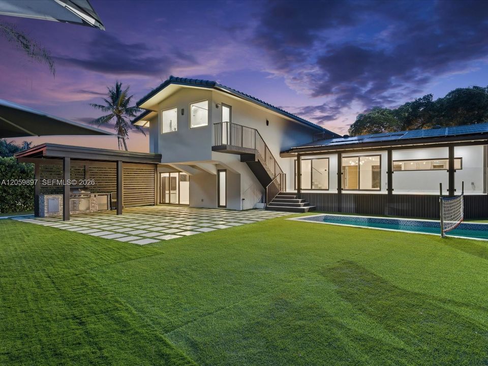 На продажу: $4,175,000 (5 спален, 6 ванн, 3760 Квадратных фут)