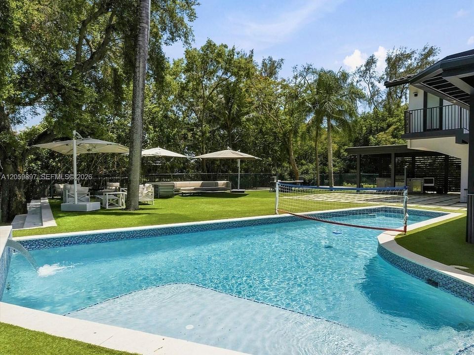 На продажу: $4,175,000 (5 спален, 6 ванн, 3760 Квадратных фут)