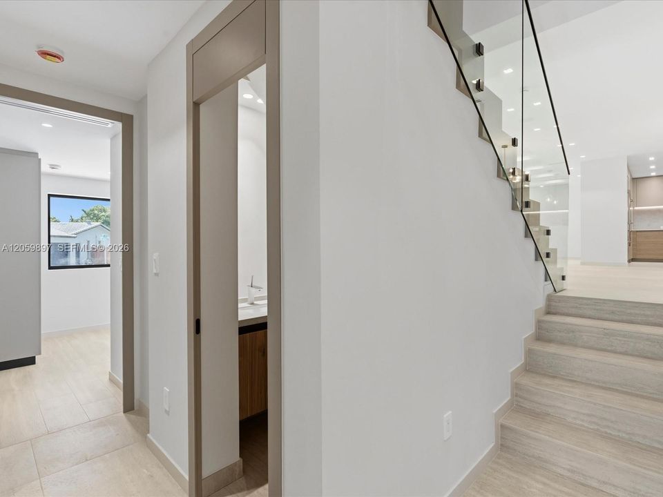 На продажу: $4,175,000 (5 спален, 6 ванн, 3760 Квадратных фут)