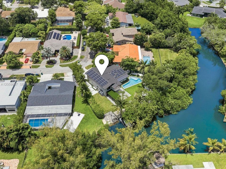 На продажу: $4,175,000 (5 спален, 6 ванн, 3760 Квадратных фут)