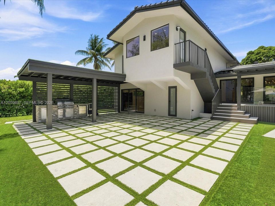 На продажу: $4,175,000 (5 спален, 6 ванн, 3760 Квадратных фут)