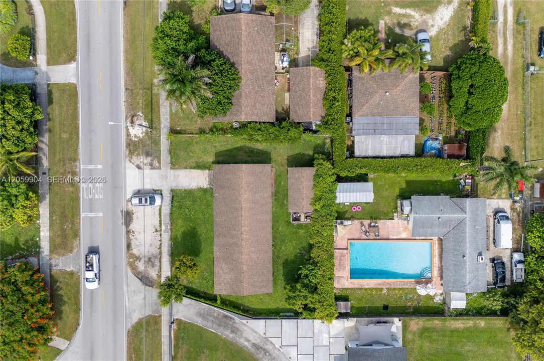На продажу: $490,000 (3 спален, 2 ванн, 1456 Квадратных фут)