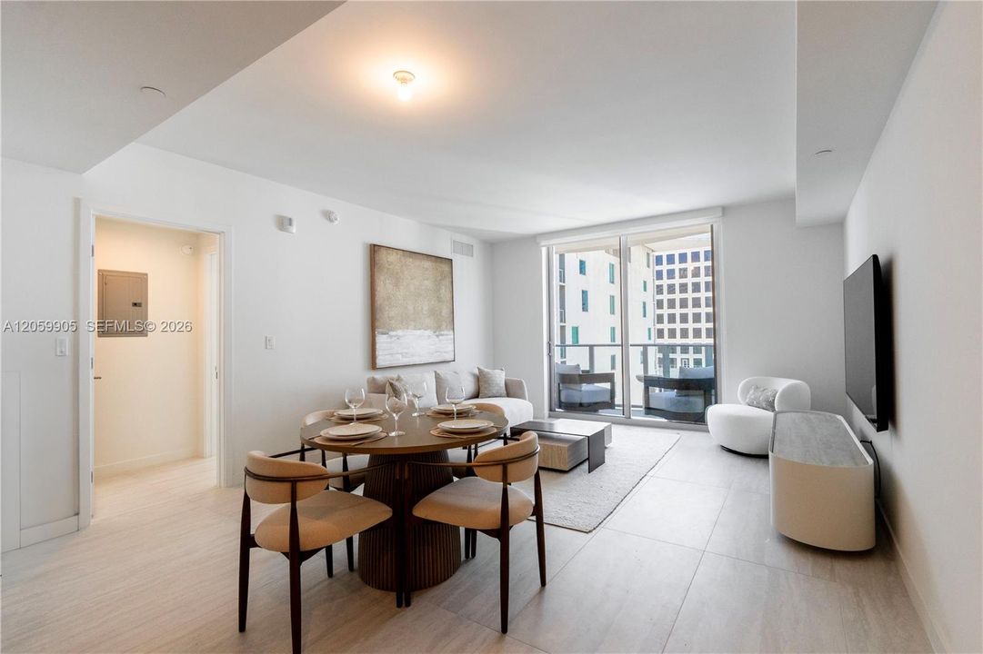 En Venta: $1,059,000 (1 camas, 1 baños, 833 Pies cuadrados)