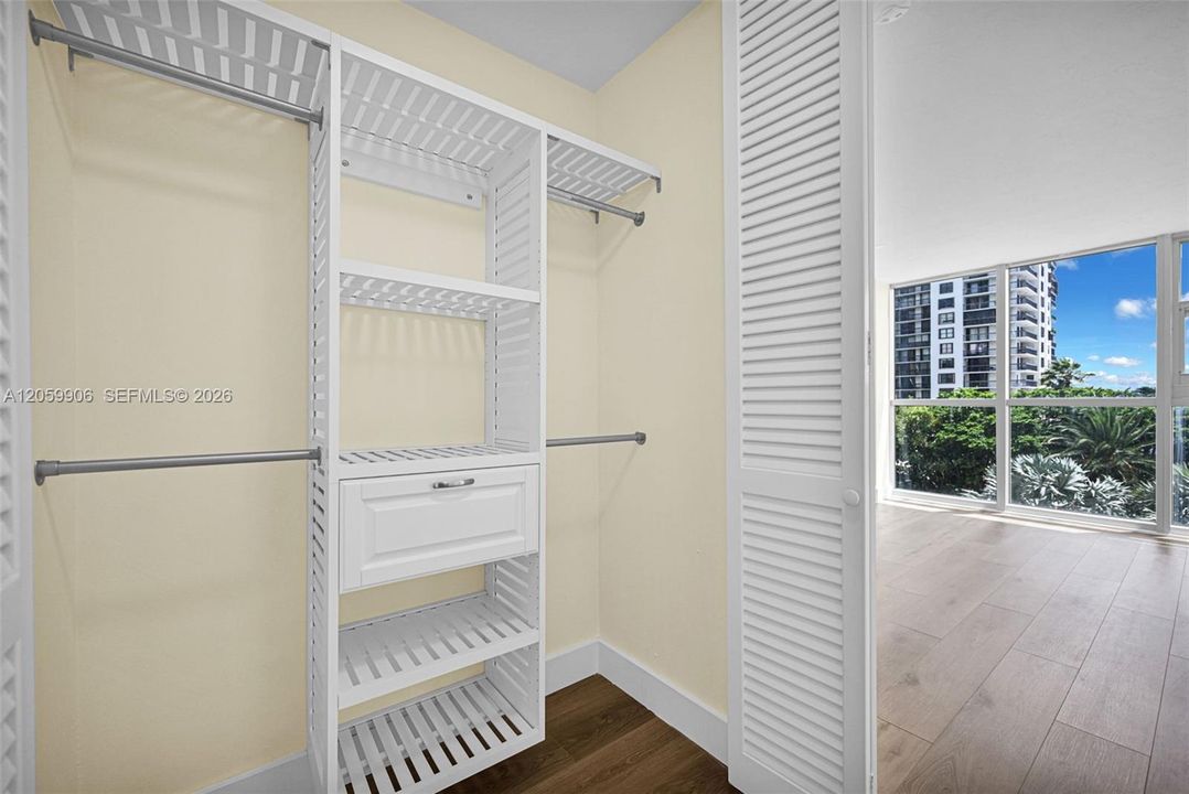 В аренду: $2,500 (2 спален, 2 ванн, 1357 Квадратных фут)