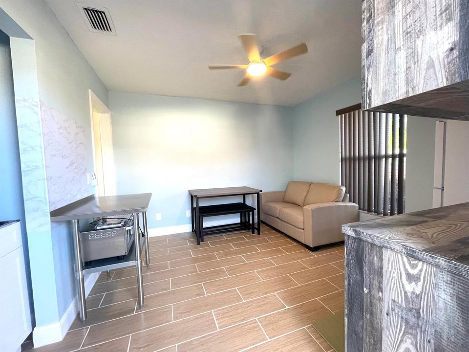Efficiency Kitchen & Dining Area