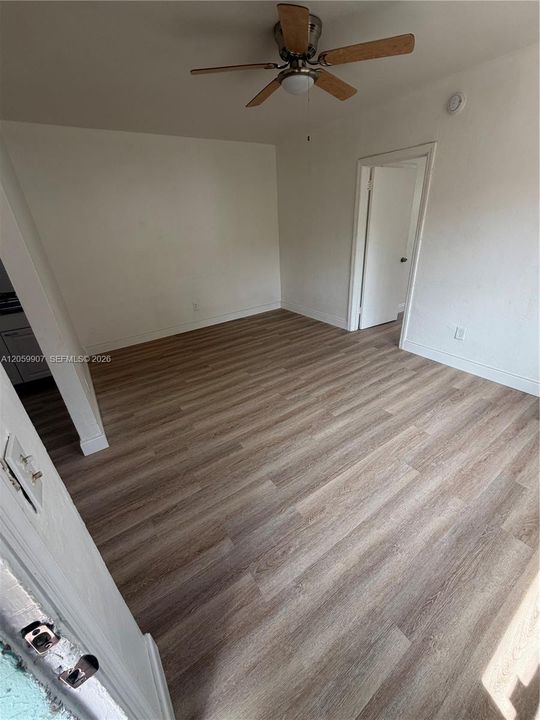 For Sale: $1,400 (0 beds, 0 baths, 2550 Square Feet)