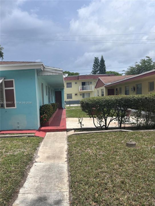 For Sale: $1,400 (0 beds, 0 baths, 2550 Square Feet)