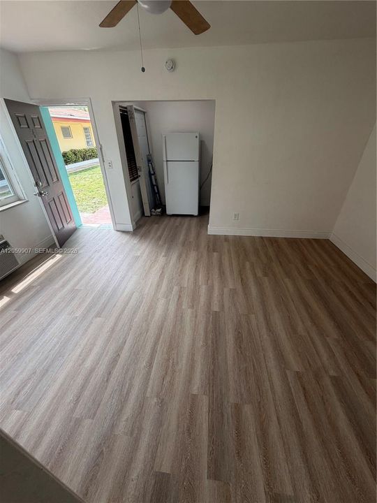 For Sale: $1,400 (0 beds, 0 baths, 2550 Square Feet)