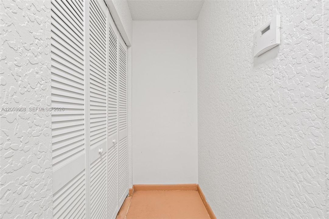 На продажу: $699,900 (3 спален, 2 ванн, 1705 Квадратных фут)