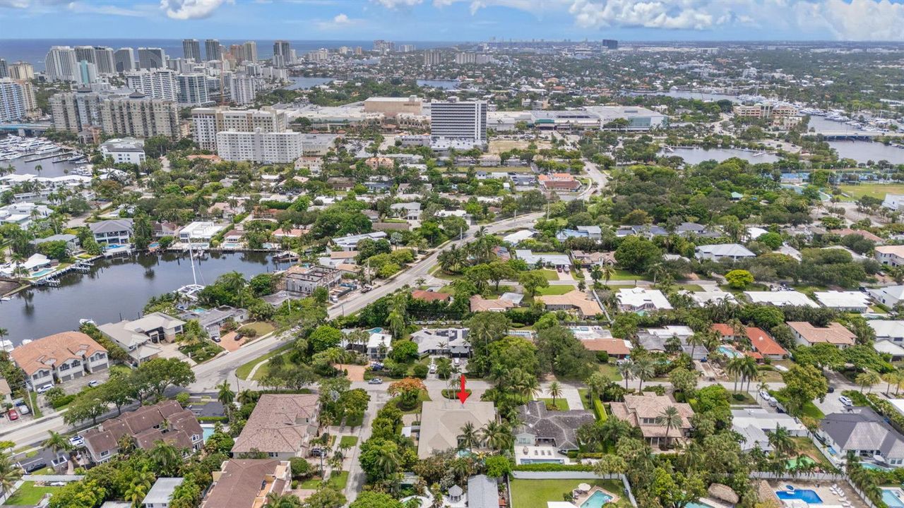 58-web-or-mls-2517 NE 13th St, Fort Laud
