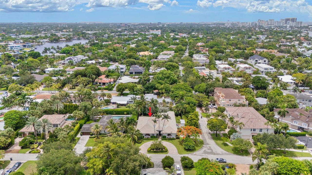54-web-or-mls-2517 NE 13th St, Fort Laud
