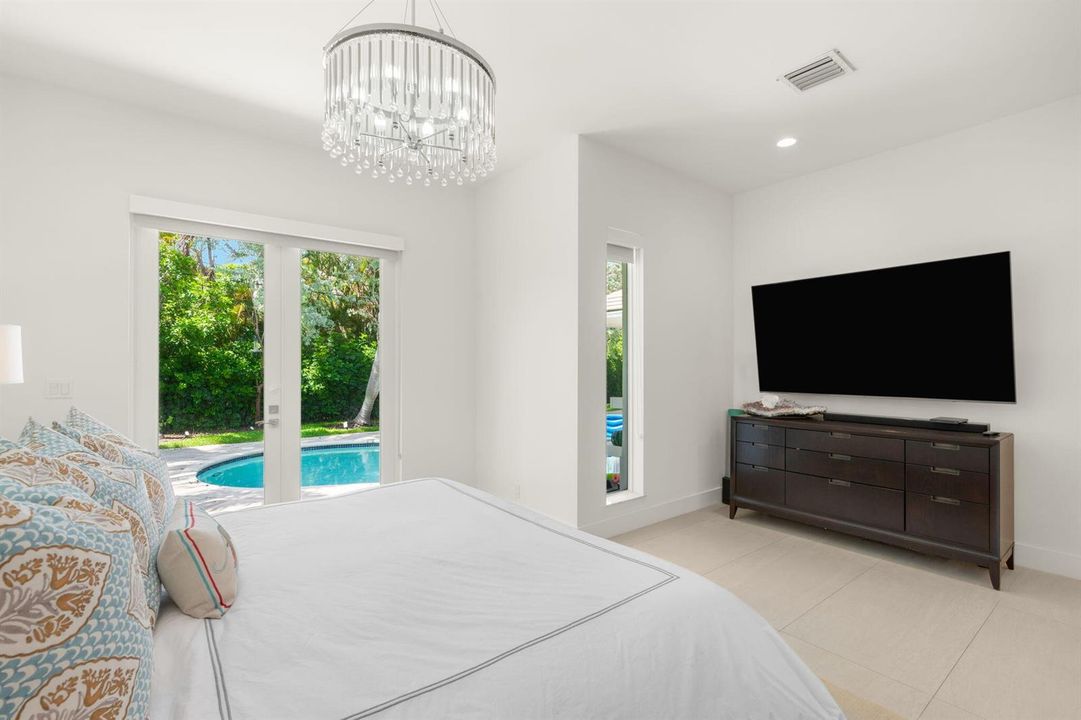 34-web-or-mls-2517 NE 13th St, Fort Laud