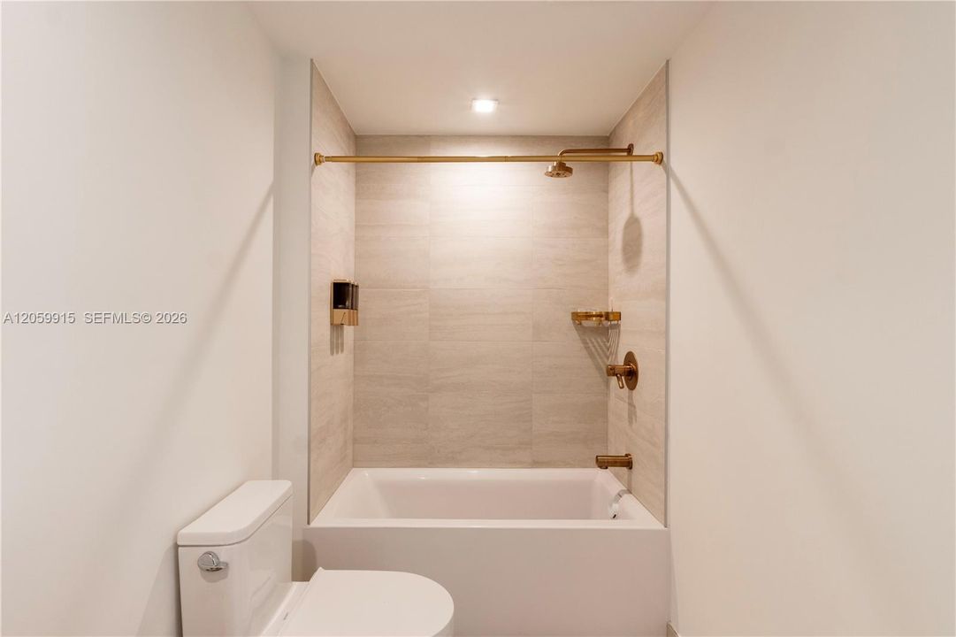 En Venta: $850,000 (1 camas, 1 baños, 686 Pies cuadrados)