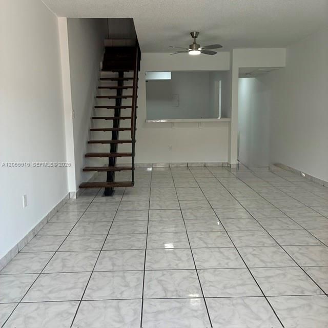 В аренду: $2,400 (2 спален, 2 ванн, 1045 Квадратных фут)